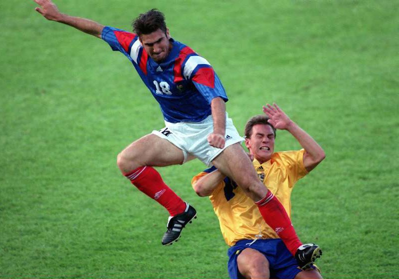 Football - Sweden v France - Euro Championship 1992 - Group 1 , 10/6/92 Mandatory Credit: Action Images / Nick Potts Eric Cantona-France Patrik Andersson-Sweden