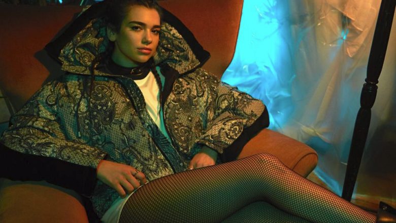 Dua Lipa takohet edhe me moshatarë të saj në Prishtinë (Foto)