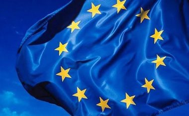 Në prag të daljes së Britanisë nga BE, rritet euroskepticizmi