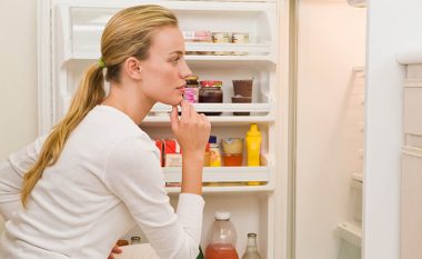 Çka nuk bën të mbani në frigorifer