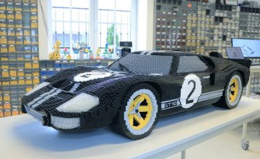 Në prag të garës Le Mans, modelet e Ford krijohen me anë të kubeve nga Lego (Video)