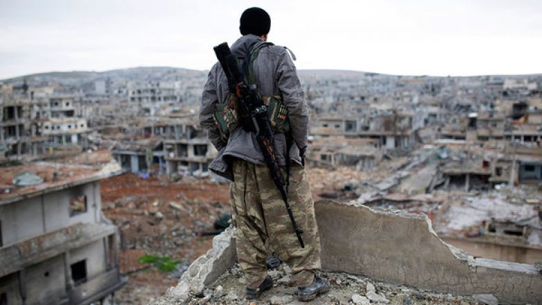 Opozita siriane realizon ofensivë të suksesshme kundër IS-it