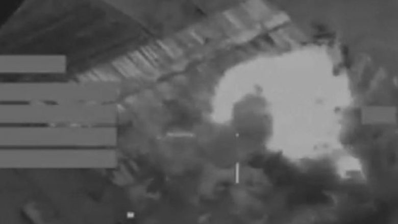 Shikoni momentin kur aeroplanët anglezë hedhin në erë fabrikën e autobombave të ISIS-it (Foto/Video)
