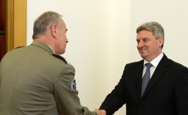 Kryetari Ivanov u takua me gjeneralin polak, Mjeçisllav Gocul