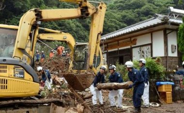 Gjashtë persona të vdekur në Japoni nga vërshimet