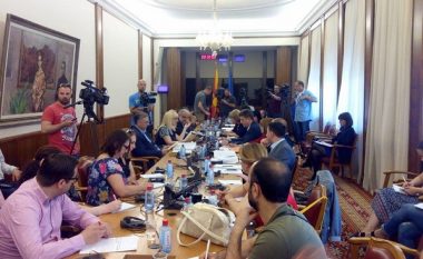 Diskutime të ashpra në Komisionin për impeachment ndaj kryetarit Ivanov