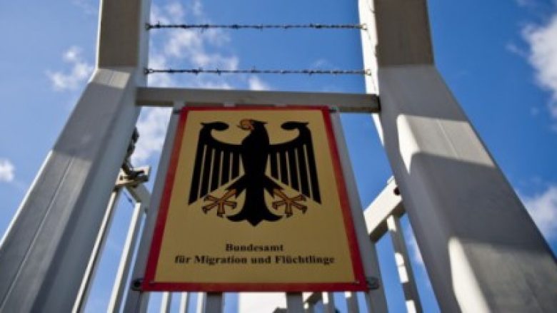 Gjermani u thotë shqiptarëve: Mos u largoni, se në Perëndim ka punë e para po s’është kjo kryesorja!