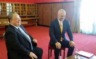 Kotzias dhe Rama kanë biseduar për krizën politike në Maqedoni