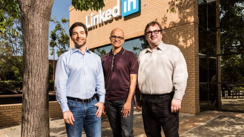 Microsoft e blen LinkedIn për 26 miliardë dollarë