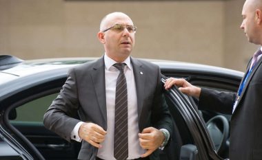 Çavkov intensifikon plotësimin e vendeve të zbrazura para ardhjes së ministrit opozitar