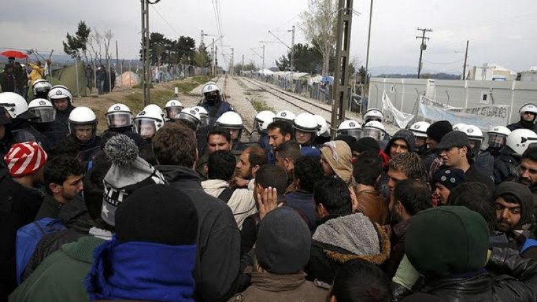 Republika Çeke dislokon forca policore në kufirin greko-maqedonas