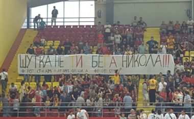 Ja porosia e ”Revolucionit Laraman” për Gruevskin (Video)