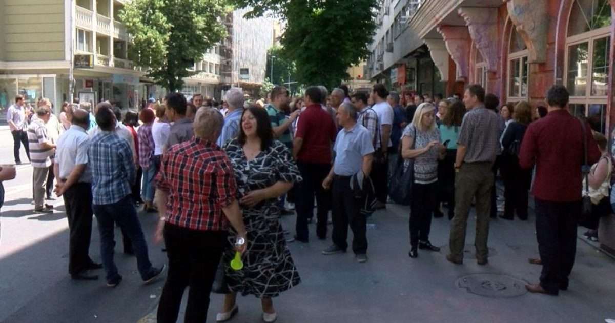 Sot Proteston Sindikata E Administratës Gjyqësore - Telegrafi - Telegrafi