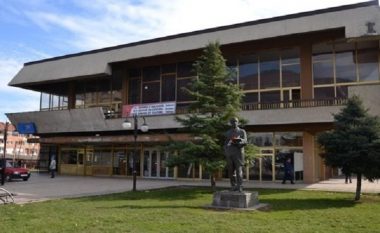 Ademi: Teatri dhe Biblioteka në Tetovë do të jenë gati deri në fund të vitit