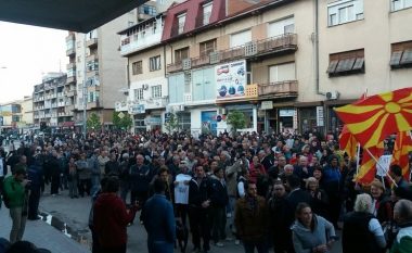 Tetova proteston: Ivanovi e ka turpëruar institucionin ‘Kryetar’