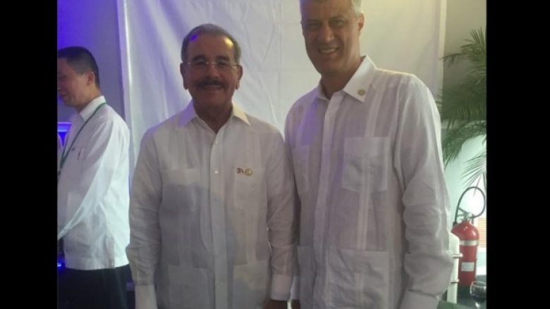 Arsyeja pse Thaçi ka veshur këtë këmishë të bardhë në Panama (Foto)