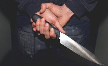 Paraburgim për dhunuesit të cilët me thikë therën babanë dhe e lënduan të birin