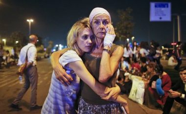 Ende askush nuk merr përgjegjësinë për shpërthimet në aeroportin e Stambollit