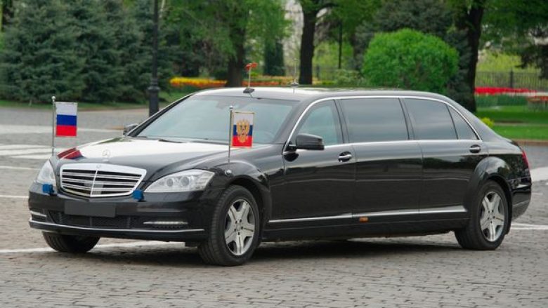 Zbulohet dizajni i veturës së re të blinduar të presidentit rus  (Foto)