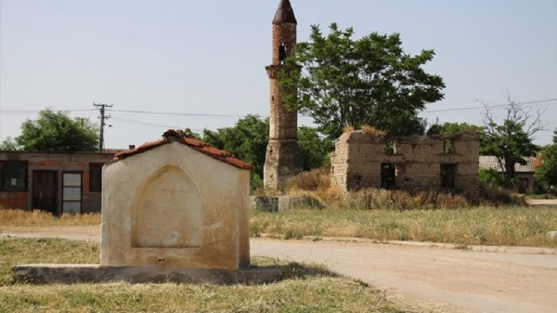 ”Edhe ne kemi të drejtë të dëgjojmë ezanin e xhamisë”