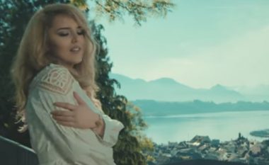 Adelina Emini sjell këngën “Si atëherë” (Video)