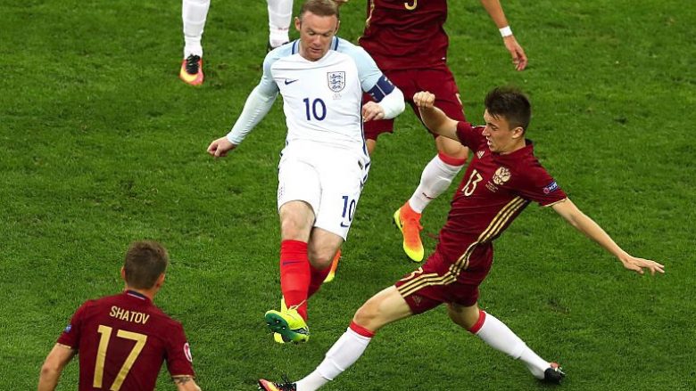 Përsëritet historia, Anglia nuk e fiton ndeshjen e parë (Video)