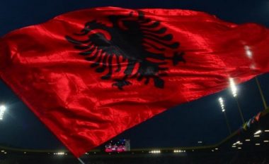 Mali i Zi gjobit shtetasit e Shqipërisë, flamurin kombëtar e cilëson provokim