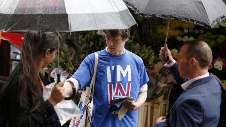 Bëhen pishman britanikët, mbi 3 milionë nënshkrime për një referendumi tjetër