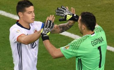 Kolumbia fiton dramën, prek gjysmëfinalen (Video)