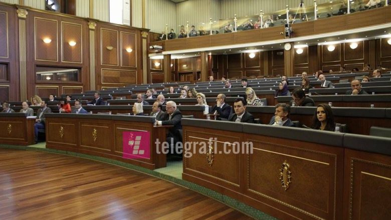 Votimi i EULEX mund të shtyhet, mungojnë deputetët