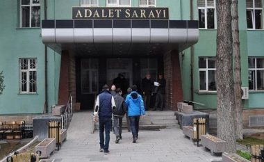 Dy shqiptarë dënohen me burgim të përjetshëm në Turqi