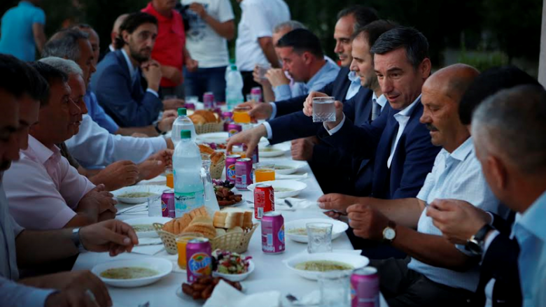 Landovica shtron iftar për Veselin (Foto)