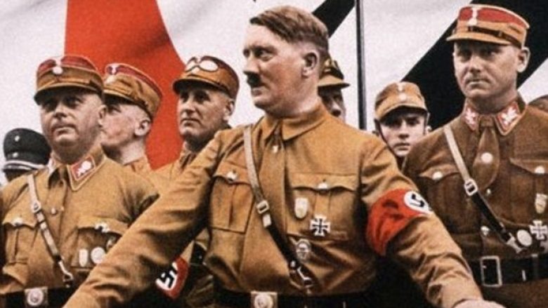 “Sekreti” i familjes së Hitlerit: Lideri nazist kishte një vëlla me aftësi të kufizuara (Foto/Video)