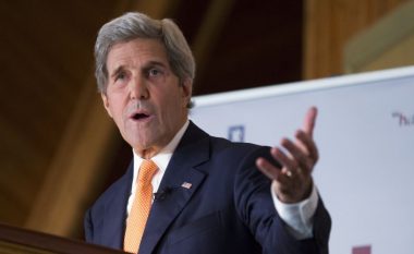 Kerry i falënderoi diplomatët që nuk pajtohen me politikën për Sirinë