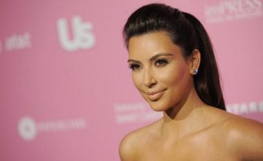 Të pasmet e Kim Kardashian s’janë të vërteta, kjo është dëshmia (Foto)