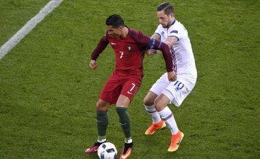 Islanda merr pikë kundër Portugalisë (Video)