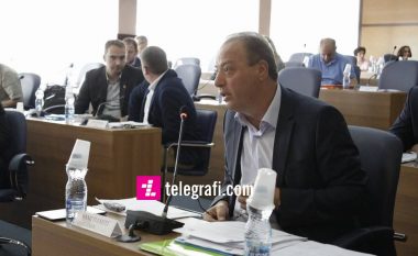 Opozita në Prishtinë akuzon Ahmetin për mosshfrytëzim të buxhetit në shumë departamente