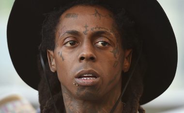 Lil Wayne pëson krizë nga sëmundja, aeroplani bën ulje emergjente