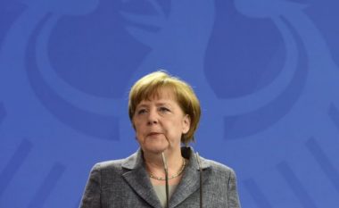 Merkel: Nuk duhet të jemi të vrazhdë me britanikët