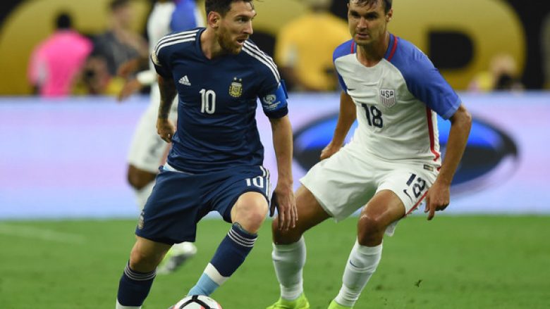 Messi sulmon Federatën Argjentinase (Foto)