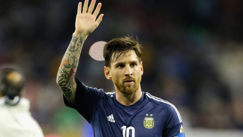 Gol i pa parë i Messit nga gjuajtja e lirë, Argjentina në finale (Video)