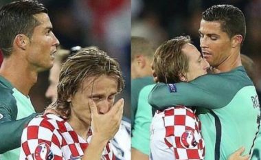 Ronaldo i madh, e ngushëllon Modricin i cili nuk u përmbahet lotëve (Foto)