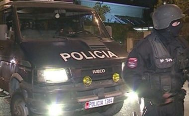 Policia arreston vëllezërit autorë të vrasjes së 26 vjeçarit në Tropojë