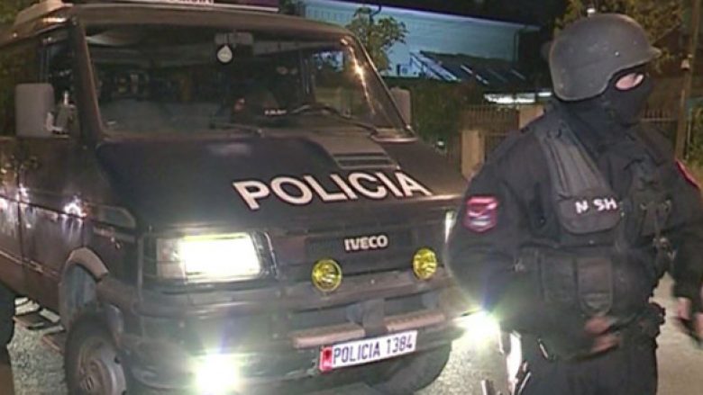 Policia arreston vëllezërit autorë të vrasjes së 26 vjeçarit në Tropojë