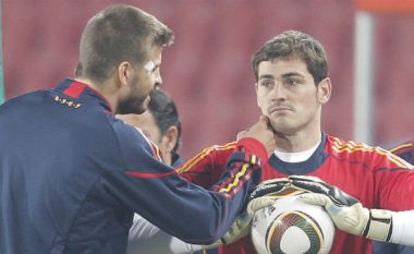 ‘Shuplaka’ mes Casillasit e Piques në stërvitjen e Spanjës (Video)