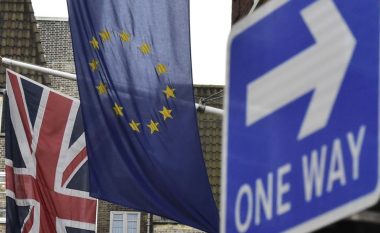 Votuesit britanikë vendosin: Brexit ose jo?