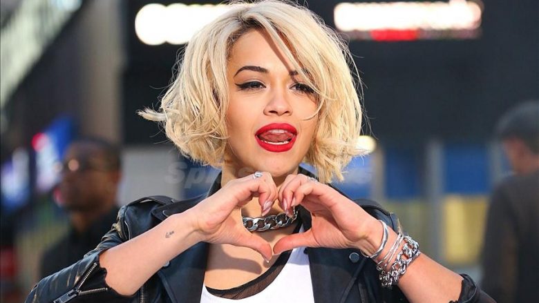 Rita Ora “bashkohet” me ish të dashurin (Foto)