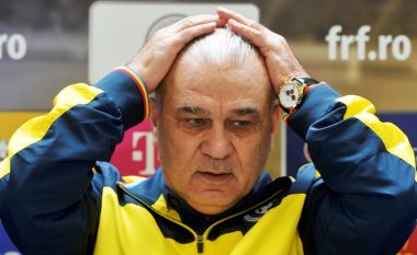 Tensione te kampi rumun, kritikohet trajneri