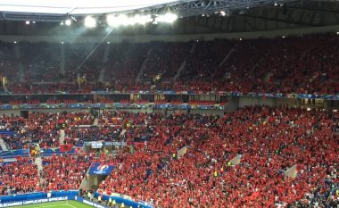 I gjithë stadiumi me Shqipërinë (Foto)