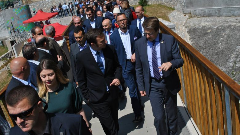 Përurohet zona turistike tek Drini i Bardhë (Video)